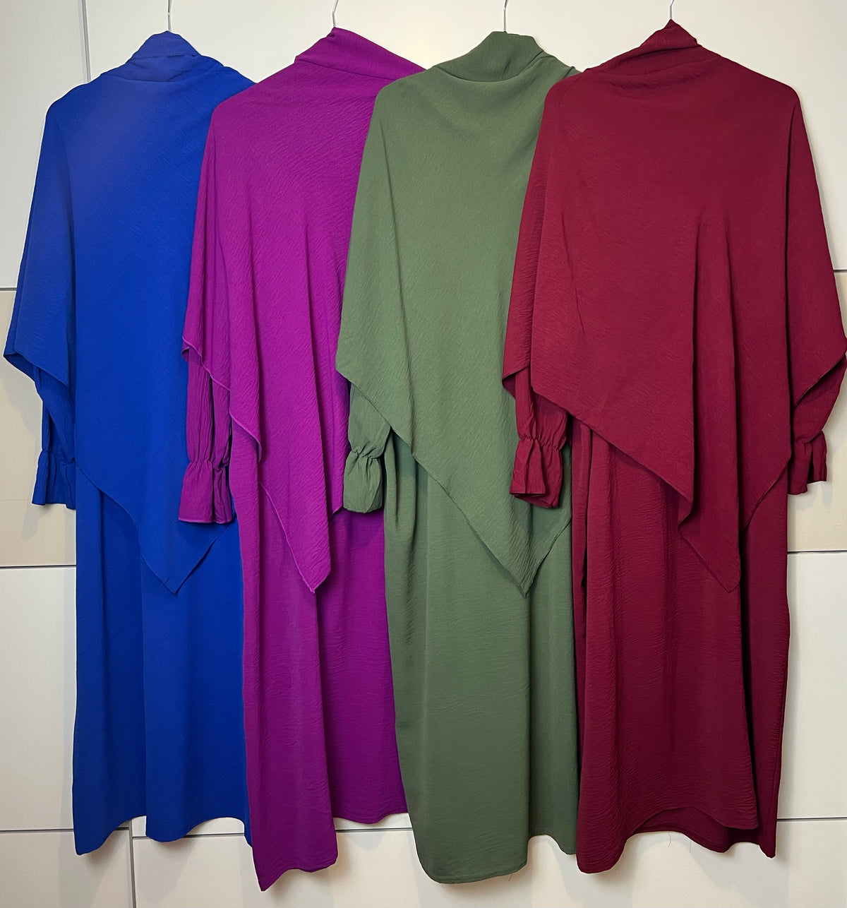 VELAYA Abaya & Khimar Set - violett
