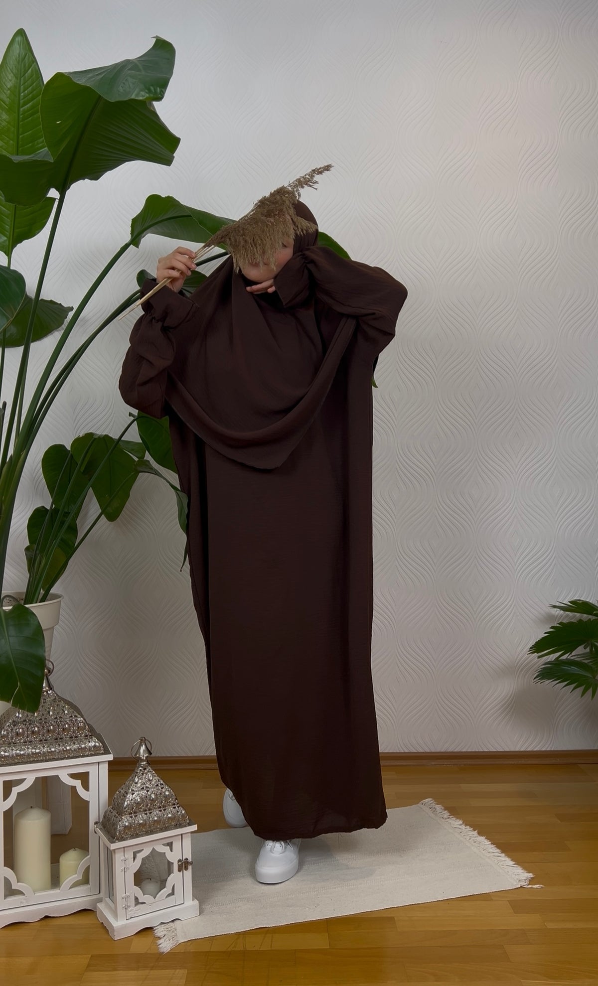 VELAYA Abaya & Khimar Set - braun