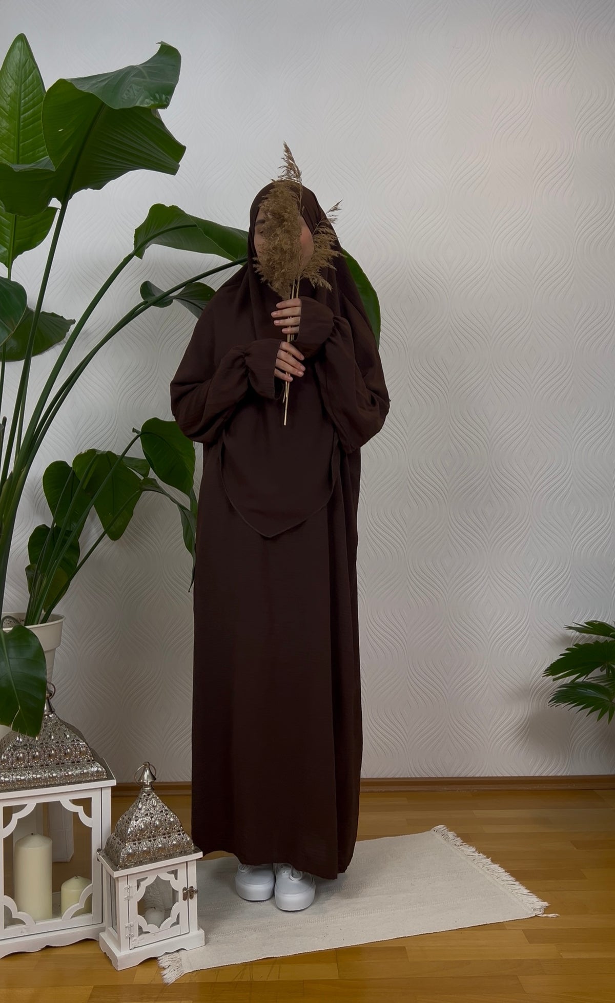 VELAYA Abaya & Khimar Set - braun