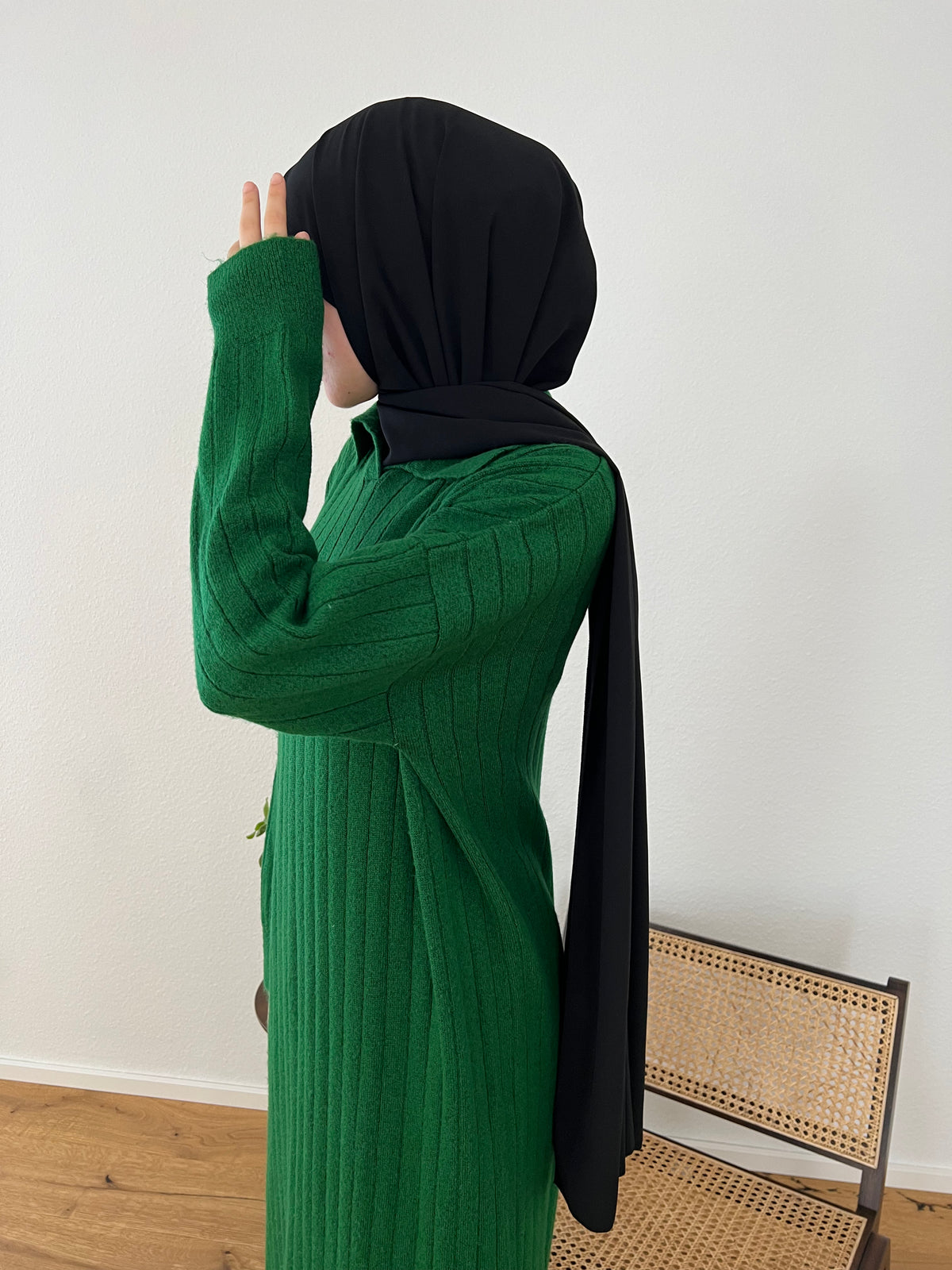 COZY Strickkleid mit Kragen - grün